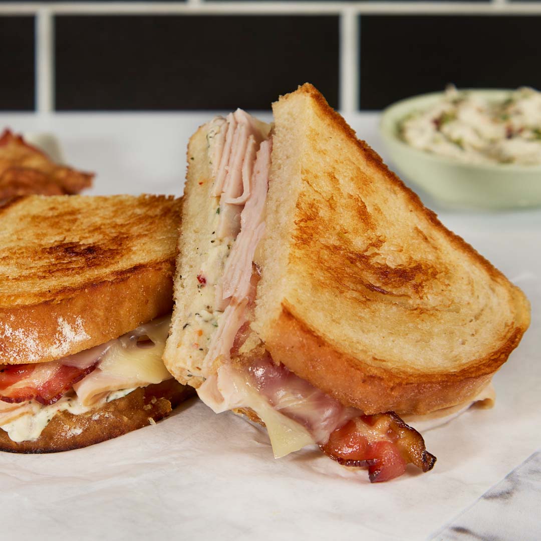 Smoked Turkey & Bacon Sandwich Smoked Turkey & Bacon Sandwich